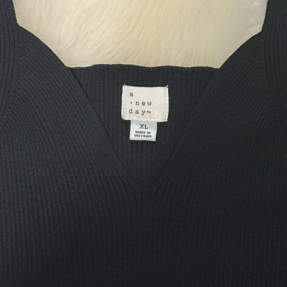 A New Day Women’s Black Ribbed V-Neck Sweater Tank Top Size XL - Picture 3 of 5